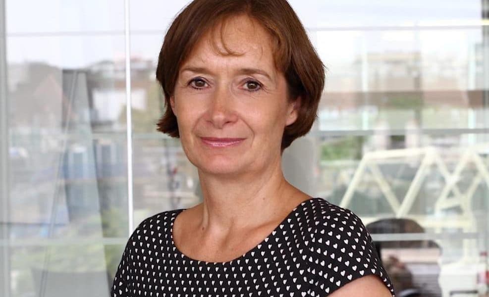 Helen Davis Building the commercial case for digital