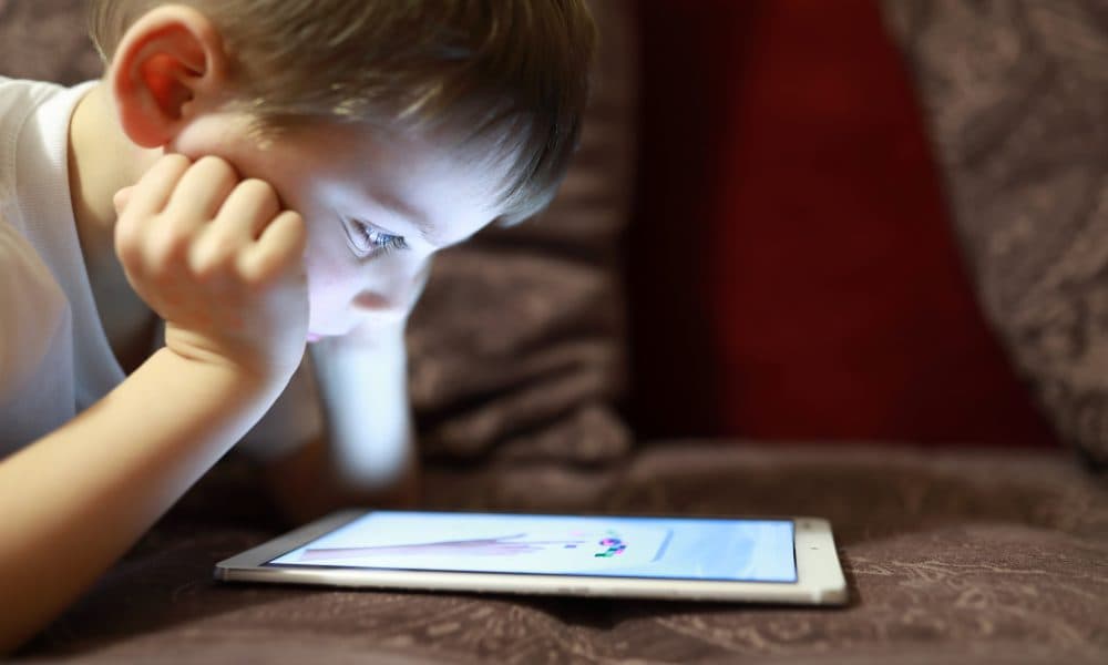 Screens to blame for rise in childhood myopia