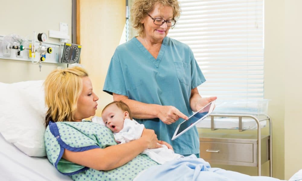 Pioneering midwifery project adopts award-winning healthcare communications app