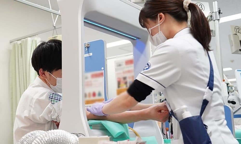 Desktop air curtain prevents spread of COVID-19 in hospitals