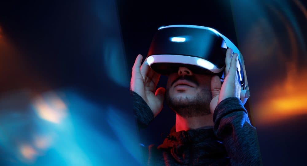VR