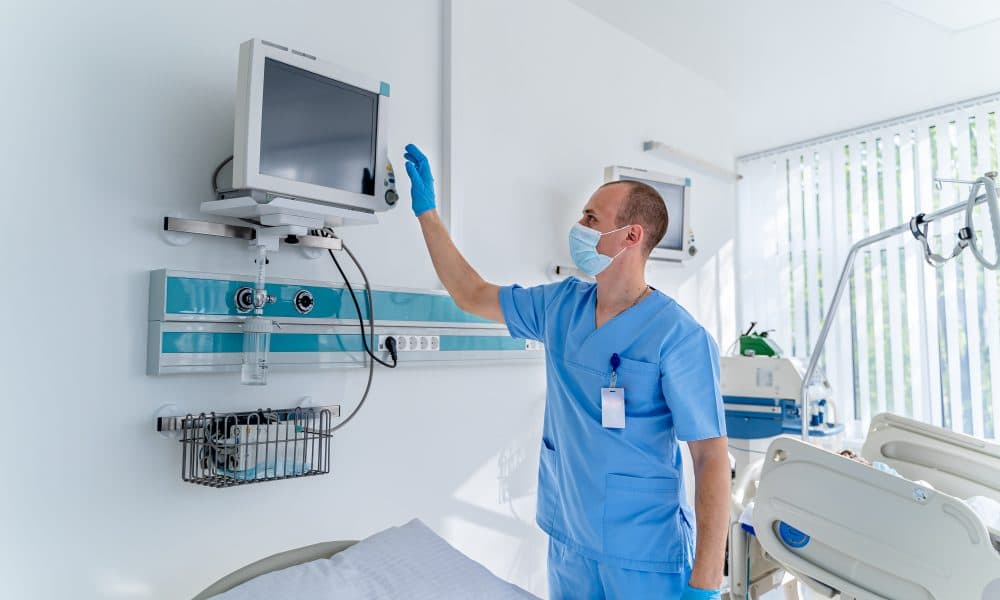 £250 million government funding to deliver 900 beds across NHS