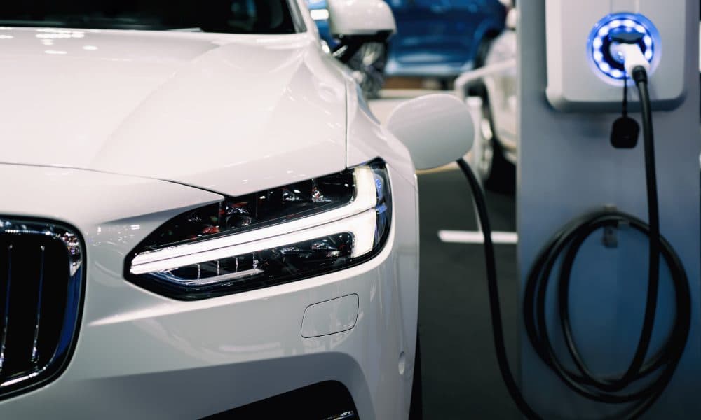 Electrifying innovation: Unraveling the technology behind electric cars