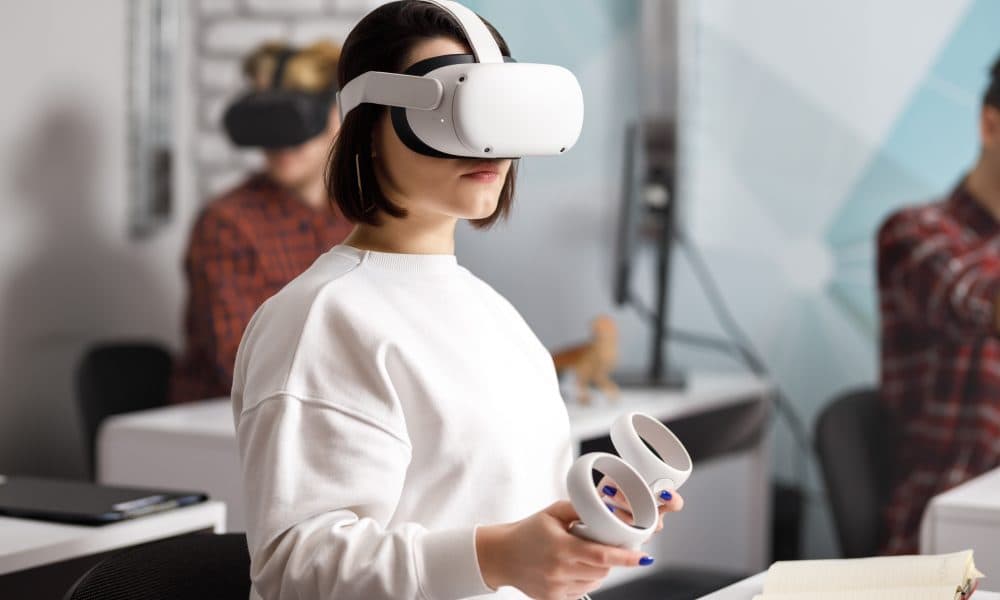 Reducing cancer related pain with VR