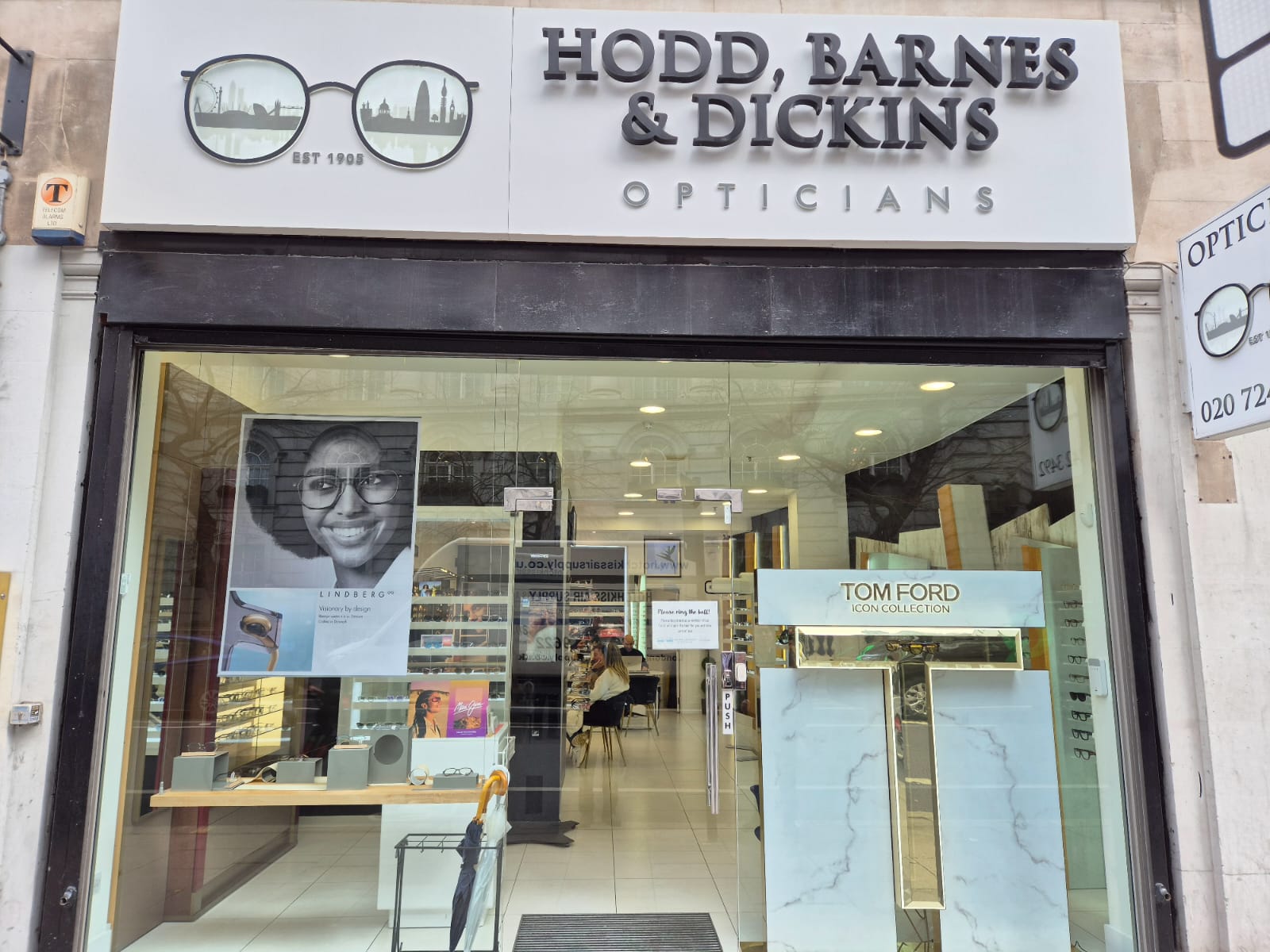 Hodd Barnes Dickins opticians to offer AI-powered retinal cardiovascular screening tech in UK first