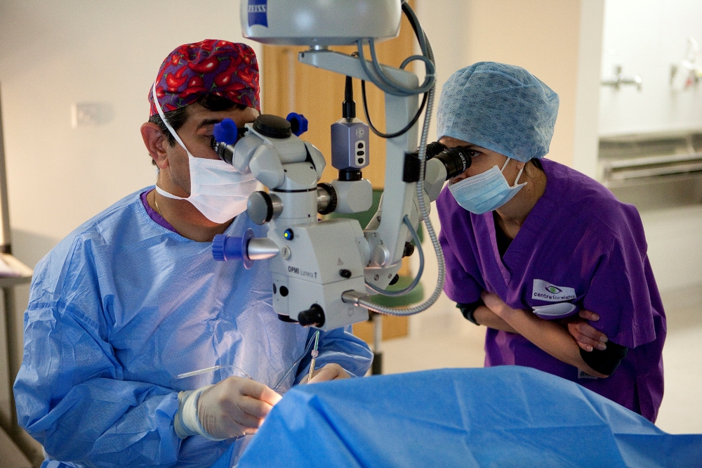 Double C-loop lens proves rock-solid stability in landmark review